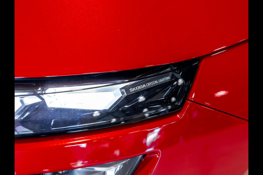 Škoda Kamiq 1.5 TSI ACT Monte Carlo / 150pk / Panorama dak / Achteruitrij camera / Stoel en stuur verwarming /