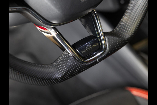 Škoda Kamiq 1.5 TSI ACT Monte Carlo / 150pk / Panorama dak / Achteruitrij camera / Stoel en stuur verwarming /