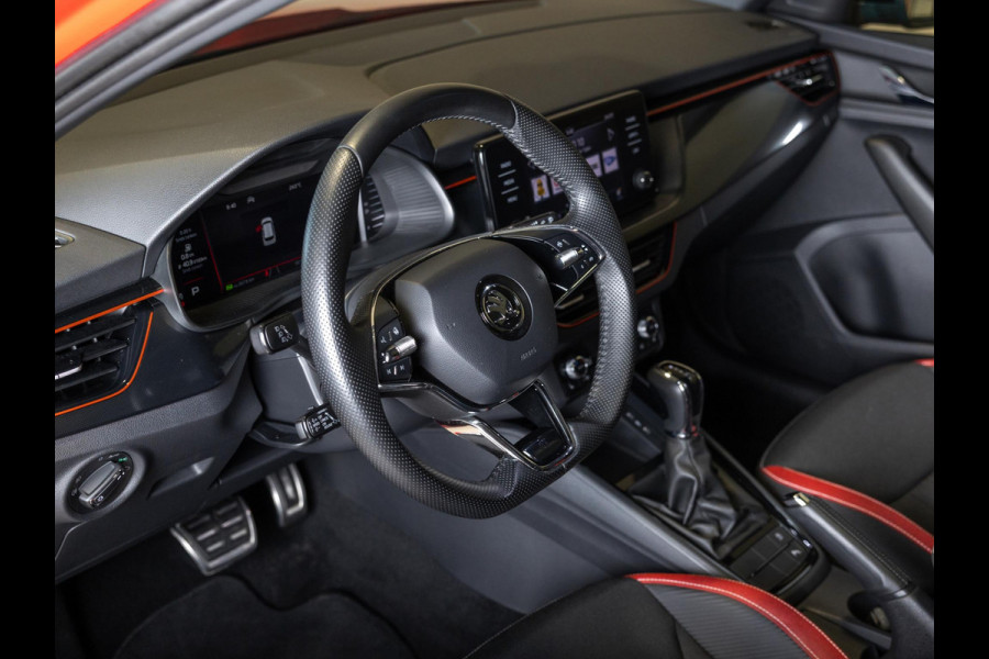 Škoda Kamiq 1.5 TSI ACT Monte Carlo / 150pk / Panorama dak / Achteruitrij camera / Stoel en stuur verwarming /