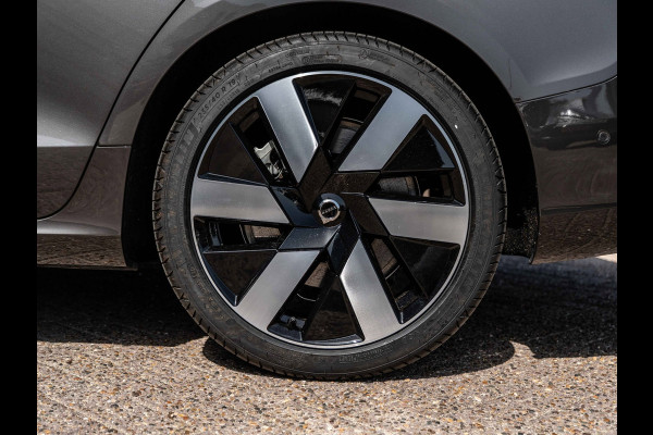 Volvo V60 2.0 T6 Plug-in hybrid AWD Plus Dark | Pano | Surround View | H/K Sound