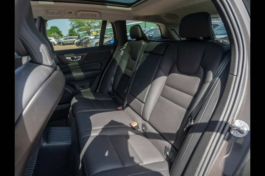 Volvo V60 2.0 T6 Plug-in hybrid AWD Plus Dark | Pano | Surround View | H/K Sound