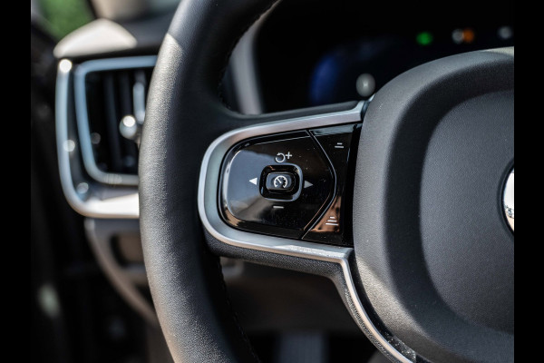 Volvo V60 2.0 T6 Plug-in hybrid AWD Plus Dark | Pano | Surround View | H/K Sound