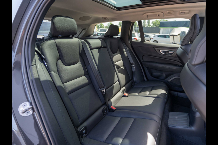 Volvo V60 2.0 T6 Plug-in hybrid AWD Plus Dark | Pano | Surround View | H/K Sound