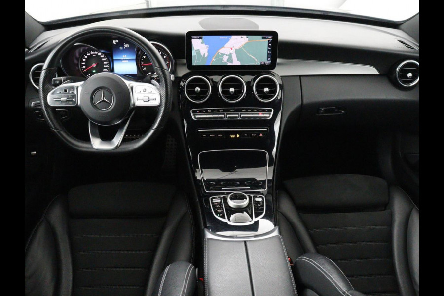 Mercedes-Benz C-Klasse 160 AMG | Stoelverwarming | Leder/Alcantara | Camera | Park Assist | Full LED | Elektrische stoelen | Navigatie | Climate control | Cruise control | Bluetooth