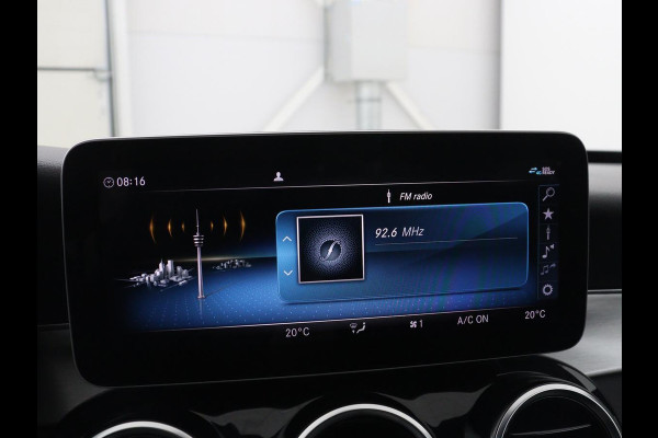 Mercedes-Benz C-Klasse 160 AMG | Stoelverwarming | Leder/Alcantara | Camera | Park Assist | Full LED | Elektrische stoelen | Navigatie | Climate control | Cruise control | Bluetooth