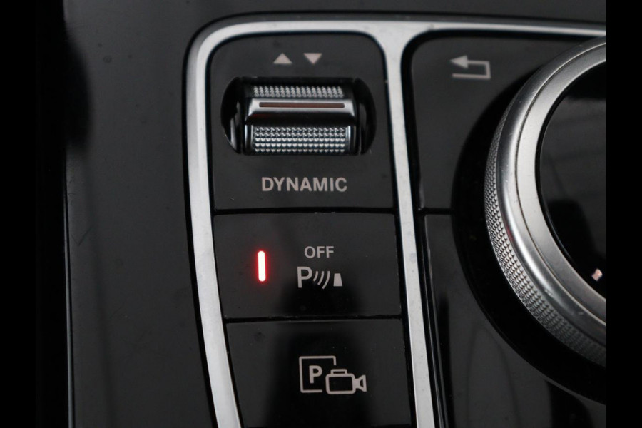 Mercedes-Benz C-Klasse 160 AMG | Stoelverwarming | Leder/Alcantara | Camera | Park Assist | Full LED | Elektrische stoelen | Navigatie | Climate control | Cruise control | Bluetooth