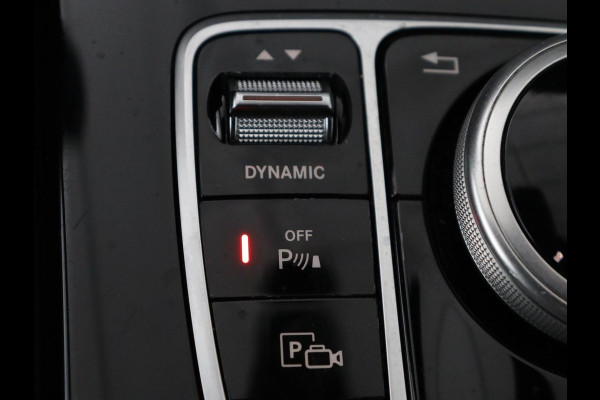 Mercedes-Benz C-Klasse 160 AMG | Stoelverwarming | Leder/Alcantara | Camera | Park Assist | Full LED | Elektrische stoelen | Navigatie | Climate control | Cruise control | Bluetooth
