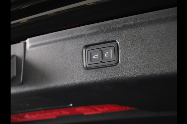 Audi A6 Avant e-tron S edition 83 kWh 286 pk | Trekhaak, elektr. wegklapbaar | Sportstoel leder zwart | Optiekpakket zwart-glanzend | Privacy glas |