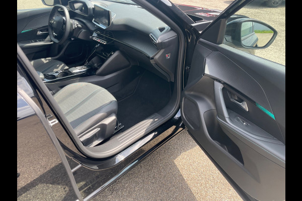 Peugeot 2008 1.2 PureTech Allure Pack Voorzien van vele opties dealer onderhouden!