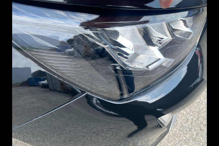 Peugeot 2008 1.2 PureTech Allure Pack Voorzien van vele opties dealer onderhouden!
