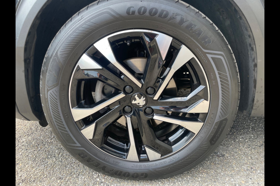 Peugeot 2008 1.2 PureTech Allure Pack Voorzien van vele opties dealer onderhouden!