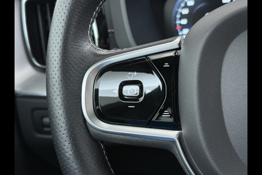 Volvo XC60 T5 251PK Autom. Inscription R-design Trekhaak Navi Ecc Cruise Control Pdc Stoelverwarming Elek.Achterklep Active Bochtenverlichting Lmv Collision Avoidance Road Sign Info Bluetooth