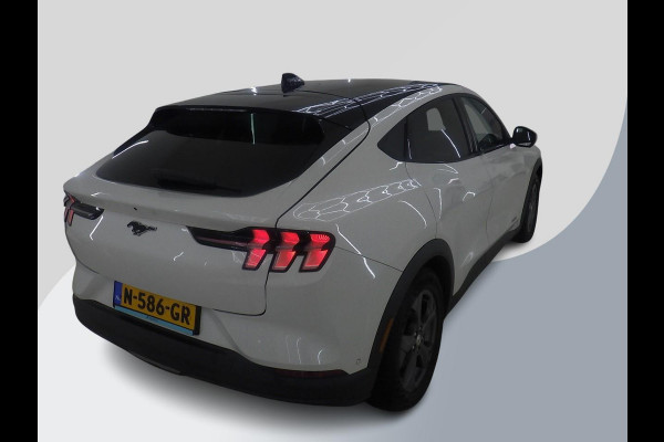 Ford Mustang Mach-E RWD 75 kWh WORDT VERWACHT!| 59.800 KM | SOH 93% | Lederen Interieur | Technology Pack | Panorama Dak |
