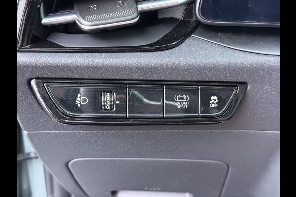 Kia Niro 1.6 GDi Hybrid DynamicLine - Navigatie - achteruitrijcamera -  Virena Zekerheidspakket 895 ,- BOVAG Garantie - Fabrieksgarantie t/m 22-03-2032 -