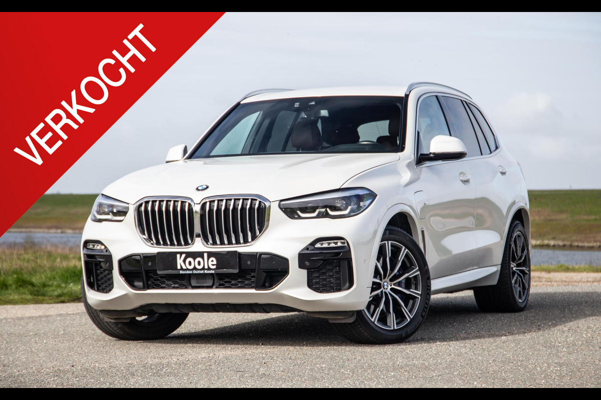 BMW X5 xDrive45e High Executive M PAKKET / BRUIN LEER / DIAMAND POOK / STOEL VERWARMING / CAMERA