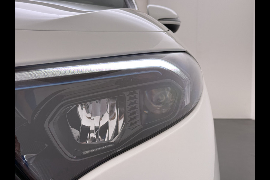 Mercedes-Benz EQA 300 4MATIC AMG Line 71 kWh | Pano Memory Sfeer