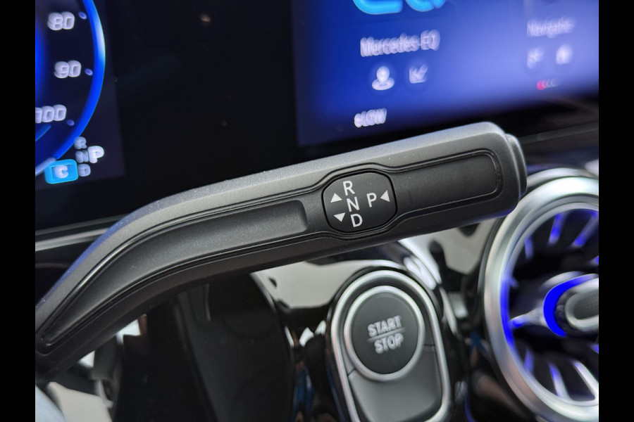 Mercedes-Benz EQA 300 4MATIC AMG Line 71 kWh | Pano Memory Sfeer