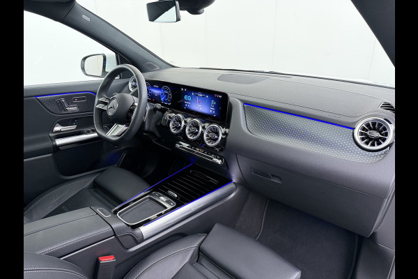 Mercedes-Benz EQA 300 4MATIC AMG Line 71 kWh | Pano Memory Sfeer