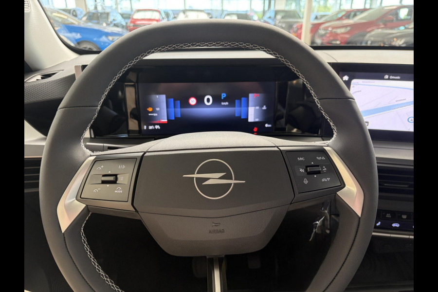 Opel Frontera 1.2 Turbo Hybrid GS | Navigatie | Stoelverwarming | Camera | Direct rijden!
