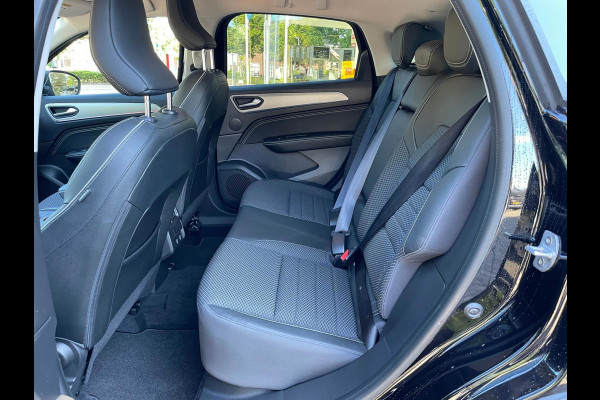 Renault Arkana TCe 140 EDC Intens Groot navi / Stoel & stuur verw. / P-sensor + camera / LM 18''