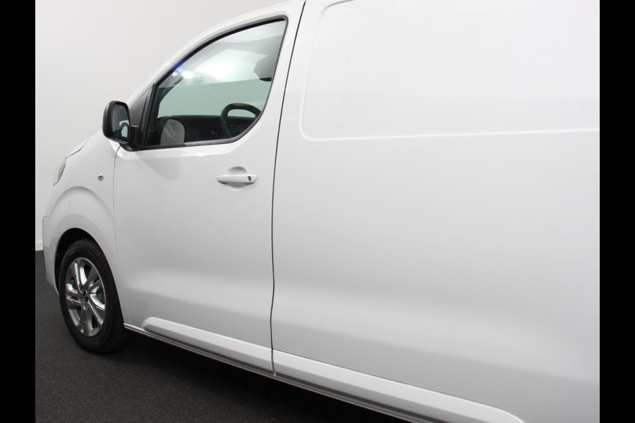 Opel Vivaro 2.0 BlueHDi 180 S&S L3 Automaat Apple Carplay /  Android Auto Parkeersensoren V+A Trekhaak Camera Navigatie Cruise Control LED koplampen houten afwerking laadruimte