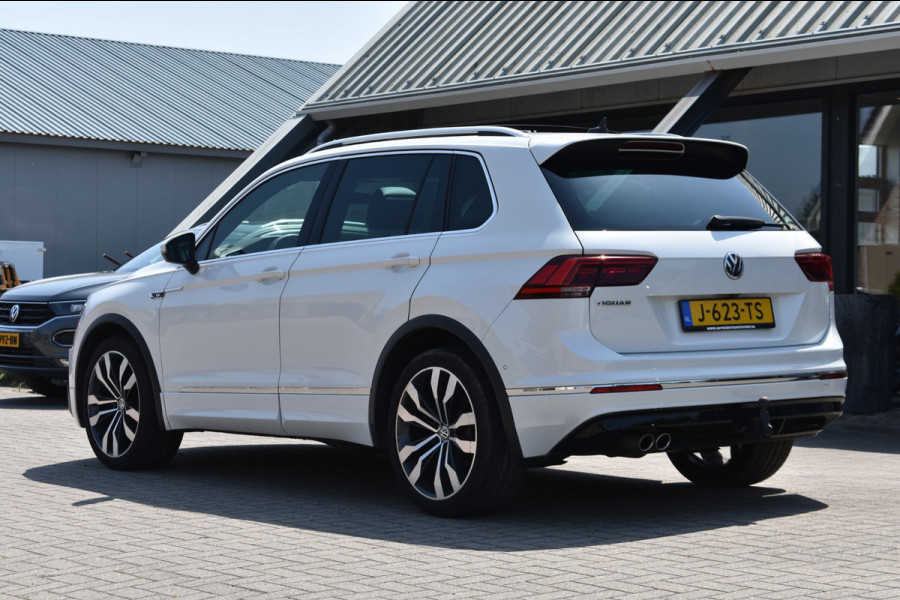 Volkswagen Tiguan 1.5 TSI ACT R-Line | TREKHAAK | CAMERA | STOELVERWARMING | NAP | PANORAMADAK