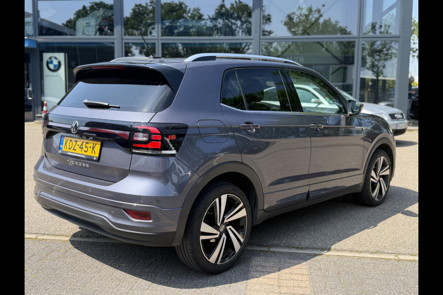 Volkswagen T-Cross 1.0 TSI R-Line AUTOMAAT | CAMERA | FULL LED | KEYLESS START & GO | ADAPTIEVE CRUISE CONTROL | DIGITAL DASHBOARD | DODEHOEKDETECTIE | DIRECT LEVERBAAR MET 12 MND BOVAG GARANTIE |