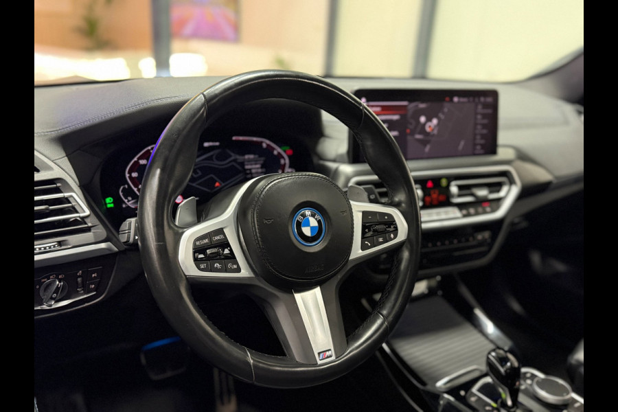 BMW X3 XDrive30e M Sport Pro 300pk PHEV | Pano | Memory | HUD | H&K | 20"