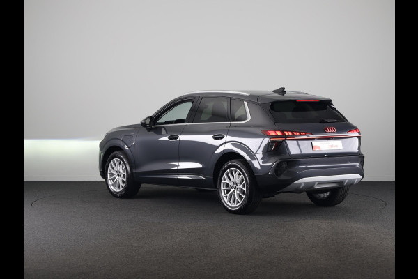 Audi Q3 Advanced edition e-hybrid 272 pk | Techniekpakket plus | Ambiente lichtpakket | Privacy glas | Functioneel pakket |