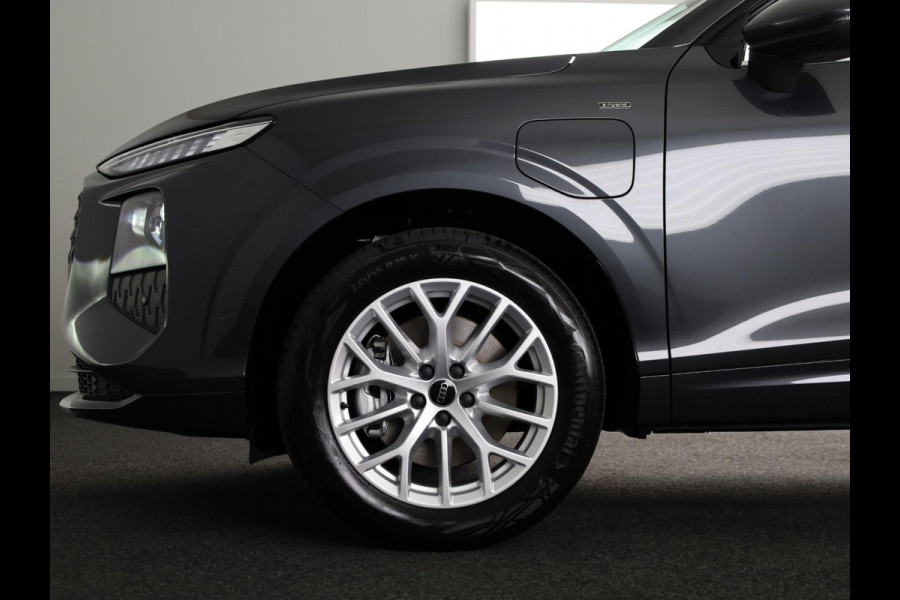 Audi Q3 Advanced edition e-hybrid 272 pk | Techniekpakket plus | Ambiente lichtpakket | Privacy glas | Functioneel pakket |