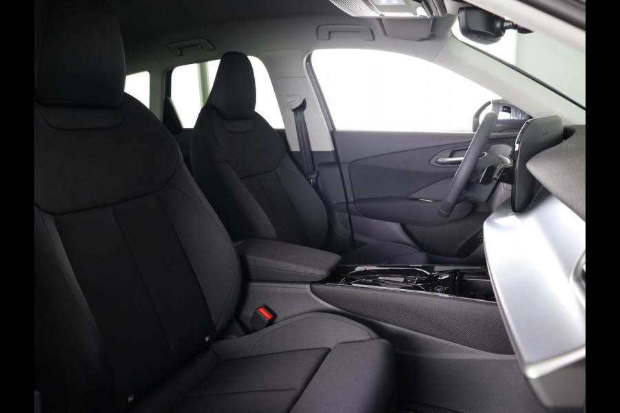 Audi Q3 Advanced edition e-hybrid 272 pk | Techniekpakket plus | Ambiente lichtpakket | Privacy glas | Functioneel pakket |