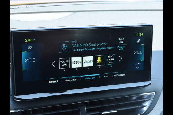 Peugeot 3008 1.6 HYbrid 225 GT Pack Business | ELEKTRISCH GLAZEN PANORAMADAK | CAMERA MET SENSOREN | NAVI & CARPLAY |
