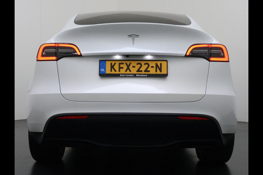 Tesla Model Y Long Range AWD 75kWh SOH 94% Warmtepomp AI-Computer Traffic Aware Adap.Cruise Leder Panoramadak Navi Ecc Camera Stoel+Stuurverwa Privacy Glas Lmv Elek.Achterklep Led Elek.Stoelen+Memory 4WD Fabrieksgarantie tot 15-02-2027 - Garantie op de Accu+Motor tot 15-2-2031/192.000km