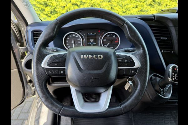 Iveco Daily 35C21 3.0 210 PK AUTOMAAT L3H2 N1 / MOTORSPORT INRICHTING / LUIFEL / LUCHTCOMPRESSOR / DUBBEL LUCHT / 3-ZITS