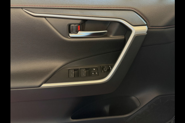 Toyota RAV4 2.5 Plug-in Hybrid AWD 306PK ✅Fabrieksnieuw✅ – direct leverbaar | 1500KG trekgewicht | Head-up | 360° camera | LED | Elektr. kle PHEV PLUG IN