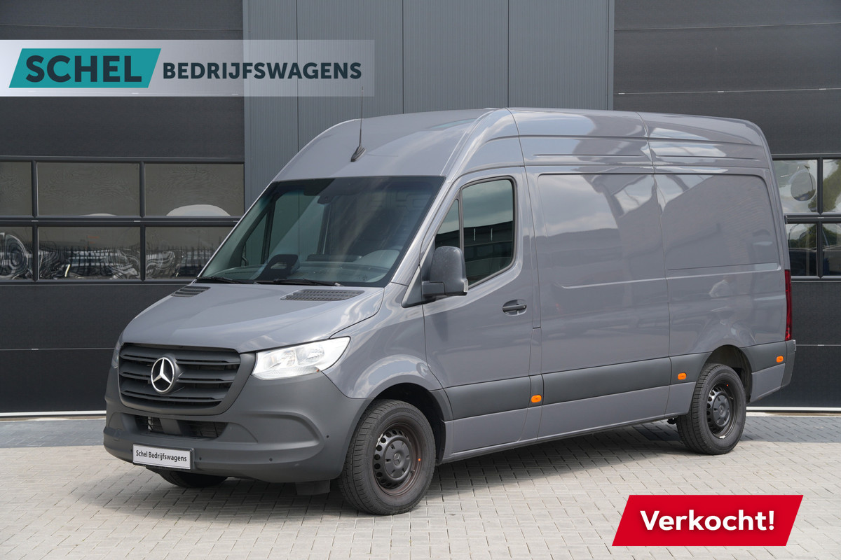 Mercedes-Benz Sprinter 317CDI L2H2 Pro 170pk - Navi - Camera - Cruise - Betimmering - Trekhaak - Blind Spot - Rijklaar