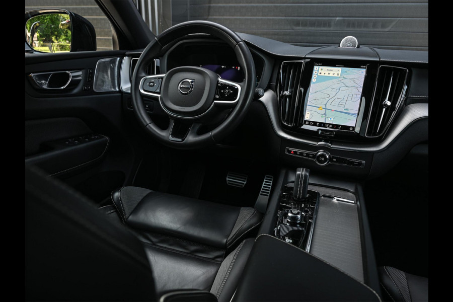 Volvo XC60 2.0 T8 Plug-in-hybrid AWD Polestar Engineered | NL Auto | Bowers & Wilkins | Camera | Panoramadak | Trekhaak | Memory Seat | Stuurverwarming | Stoelverwarming | Keyless Entry | ACC