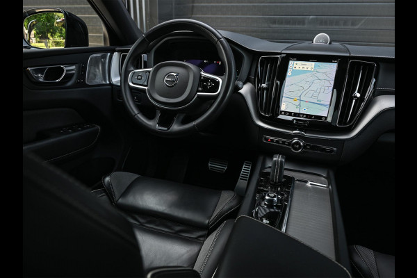 Volvo XC60 2.0 T8 Plug-in-hybrid AWD Polestar Engineered | NL Auto | Bowers & Wilkins | Camera | Panoramadak | Trekhaak | Memory Seat | Stuurverwarming | Stoelverwarming | Keyless Entry | ACC