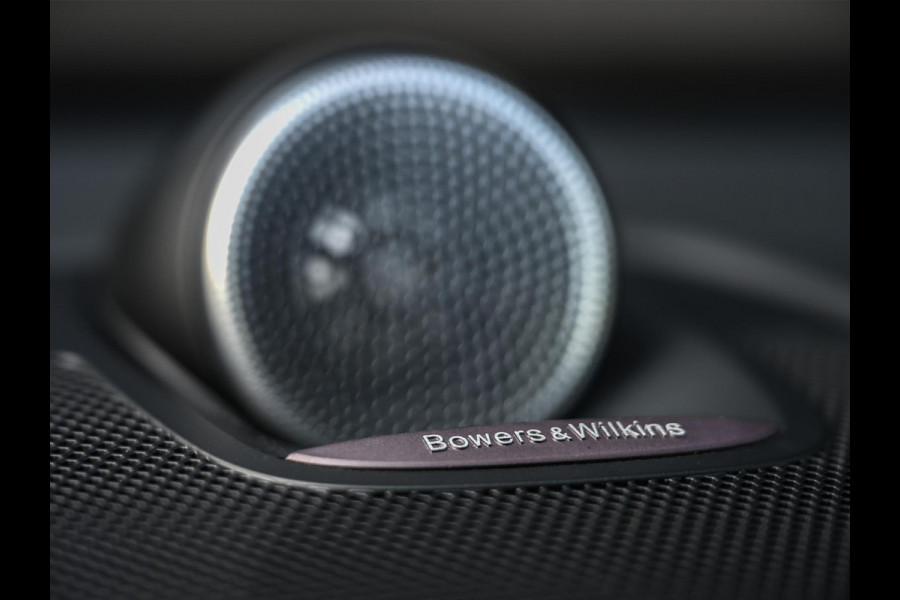 Volvo XC60 2.0 T8 Plug-in-hybrid AWD Polestar Engineered | NL Auto | Bowers & Wilkins | Camera | Panoramadak | Trekhaak | Memory Seat | Stuurverwarming | Stoelverwarming | Keyless Entry | ACC