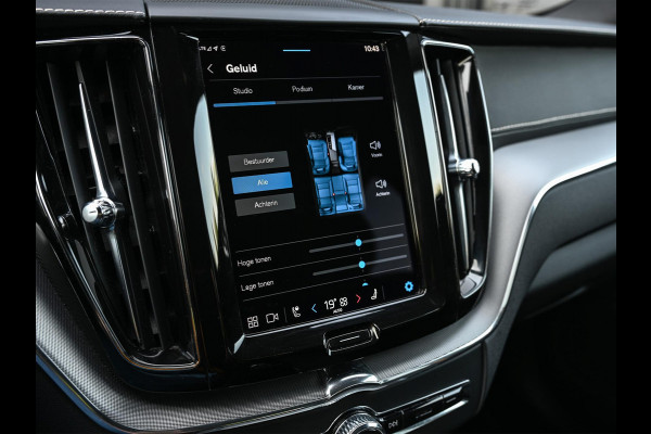 Volvo XC60 2.0 T8 Plug-in-hybrid AWD Polestar Engineered | NL Auto | Bowers & Wilkins | Camera | Panoramadak | Trekhaak | Memory Seat | Stuurverwarming | Stoelverwarming | Keyless Entry | ACC