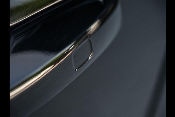 Volvo XC60 2.0 T8 Plug-in-hybrid AWD Polestar Engineered | NL Auto | Bowers & Wilkins | Camera | Panoramadak | Trekhaak | Memory Seat | Stuurverwarming | Stoelverwarming | Keyless Entry | ACC