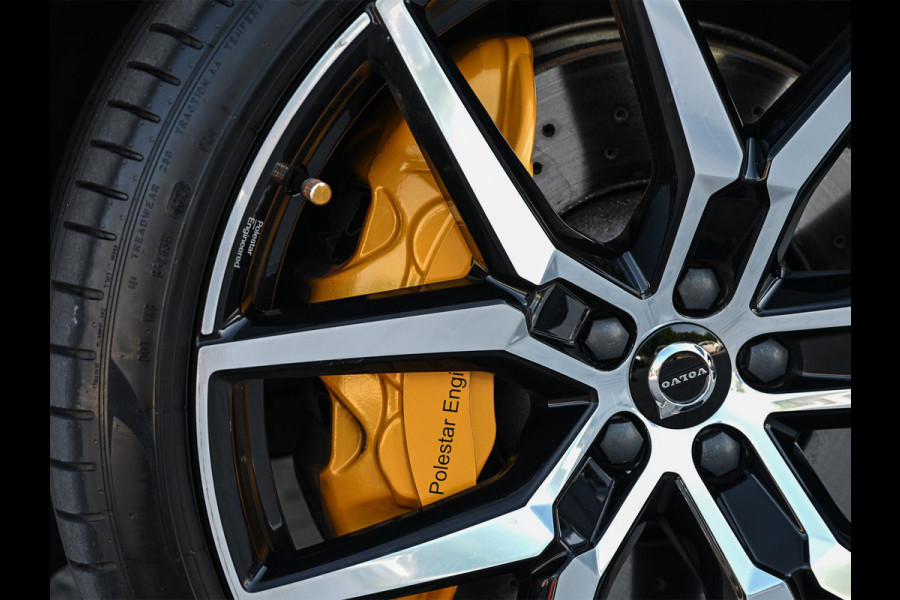 Volvo XC60 2.0 T8 Plug-in-hybrid AWD Polestar Engineered | NL Auto | Bowers & Wilkins | Camera | Panoramadak | Trekhaak | Memory Seat | Stuurverwarming | Stoelverwarming | Keyless Entry | ACC