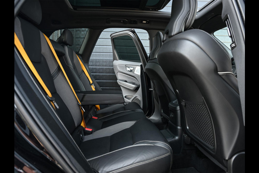 Volvo XC60 2.0 T8 Plug-in-hybrid AWD Polestar Engineered | NL Auto | Bowers & Wilkins | Camera | Panoramadak | Trekhaak | Memory Seat | Stuurverwarming | Stoelverwarming | Keyless Entry | ACC