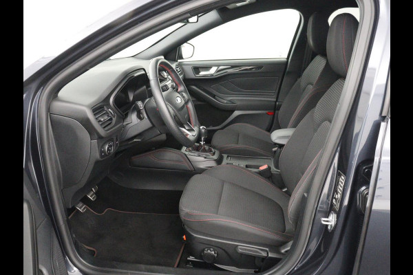Ford Focus 1.0 EcoBoost Hybrid ST Line X Business | Trekhaak | Camera | Carplay | Navigatie | Keyless | Full LED | DAB | Parkeerhulp | Climate control | Bluetooth | Cruise control