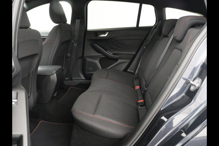 Ford Focus 1.0 EcoBoost Hybrid ST Line X Business | Trekhaak | Camera | Carplay | Navigatie | Keyless | Full LED | DAB | Parkeerhulp | Climate control | Bluetooth | Cruise control