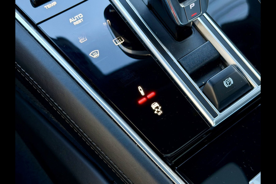 Porsche Panamera Sport Turismo 2.9 4 E-Hybrid BOSE | PANO | Sportuitlaat | Achterasbesturing | 21"