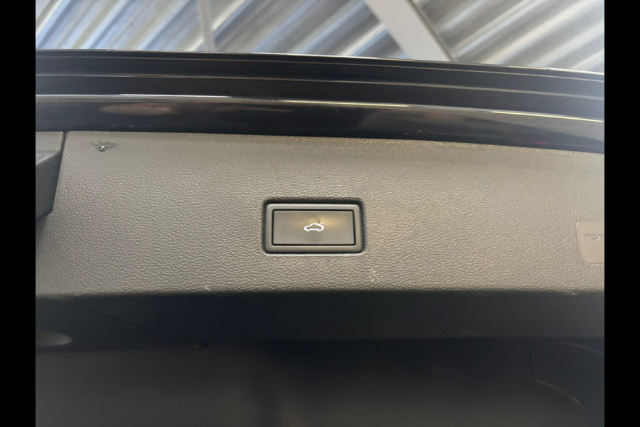 Volkswagen T-Roc 1.0 TSI Style Business Airco | Cruise | Navi | PDC