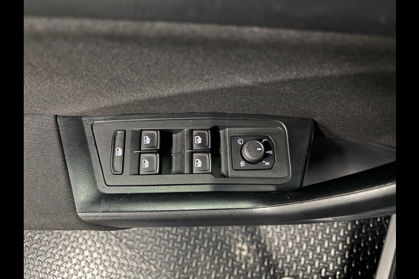 Volkswagen T-Roc 1.0 TSI Style Business Airco | Cruise | Navi | PDC