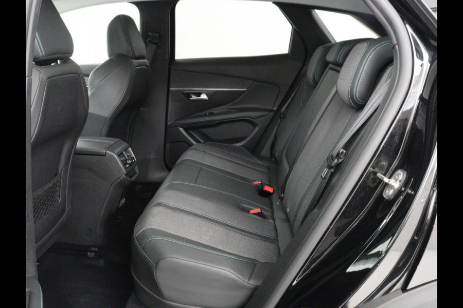 Peugeot 3008 1.6 HYbrid 225 Allure | SOH 95,8% | Trekhaak | Half leder | Carplay | Camera | Dodehoek detectie | Navigatie | Parkeerhulp | 18'' | Bluetooth | Climate control | Cruise control | PHEV | Plug In