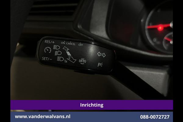 Volkswagen Transporter 2.0 TDI 150pk L2H1 Inrichting Euro6 Airco | Omvormer | Camera | 2500kg Trekhaak | Apple Carplay Android Auto, Cruisecontrol, Parkeersensoren, Dakdragers